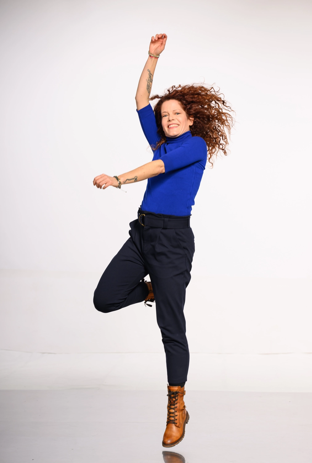 Claudi Schulz -  Tanz- und Bewegungstherapeutin, Kunsttherapeutin und psychologische Beraterin - Tanzen